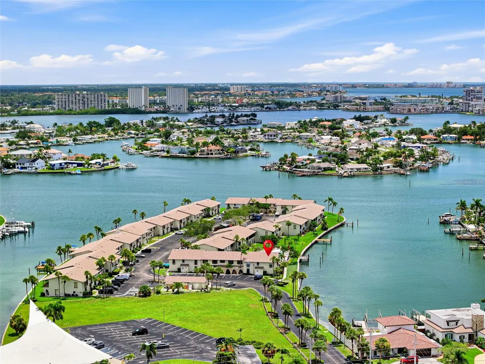 501 PLAZA SEVILLE COURT #2 Treasure Island, FL 33706