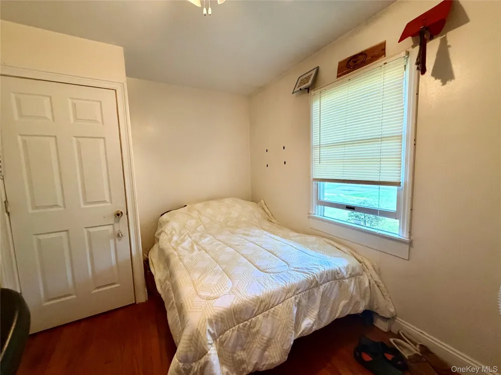 9 Ash Lane Hyde Park, NY 12538