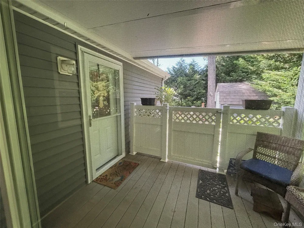 1661 Old Country Road #258 Riverhead, NY 11901