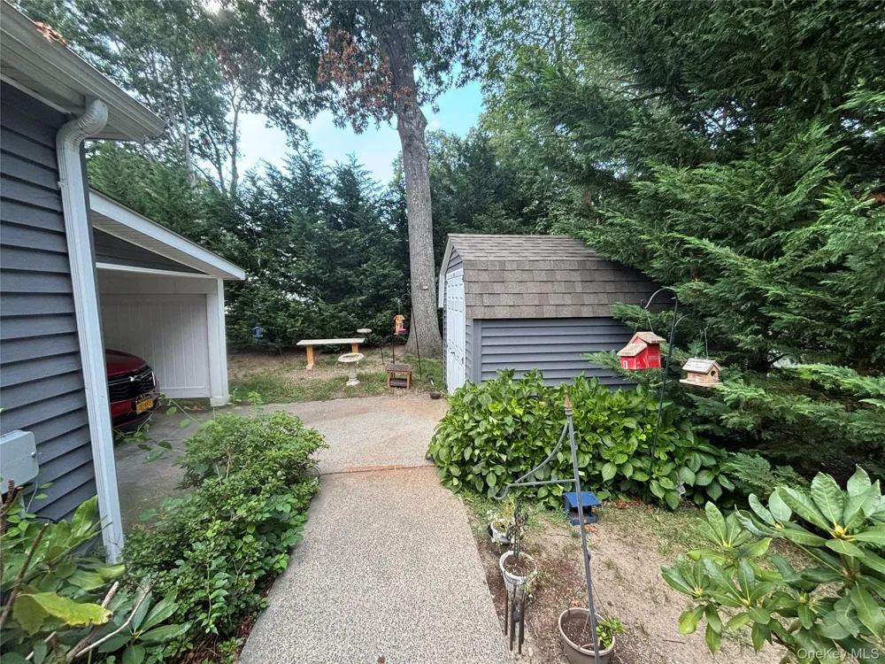 1661 Old Country Road #258 Riverhead, NY 11901