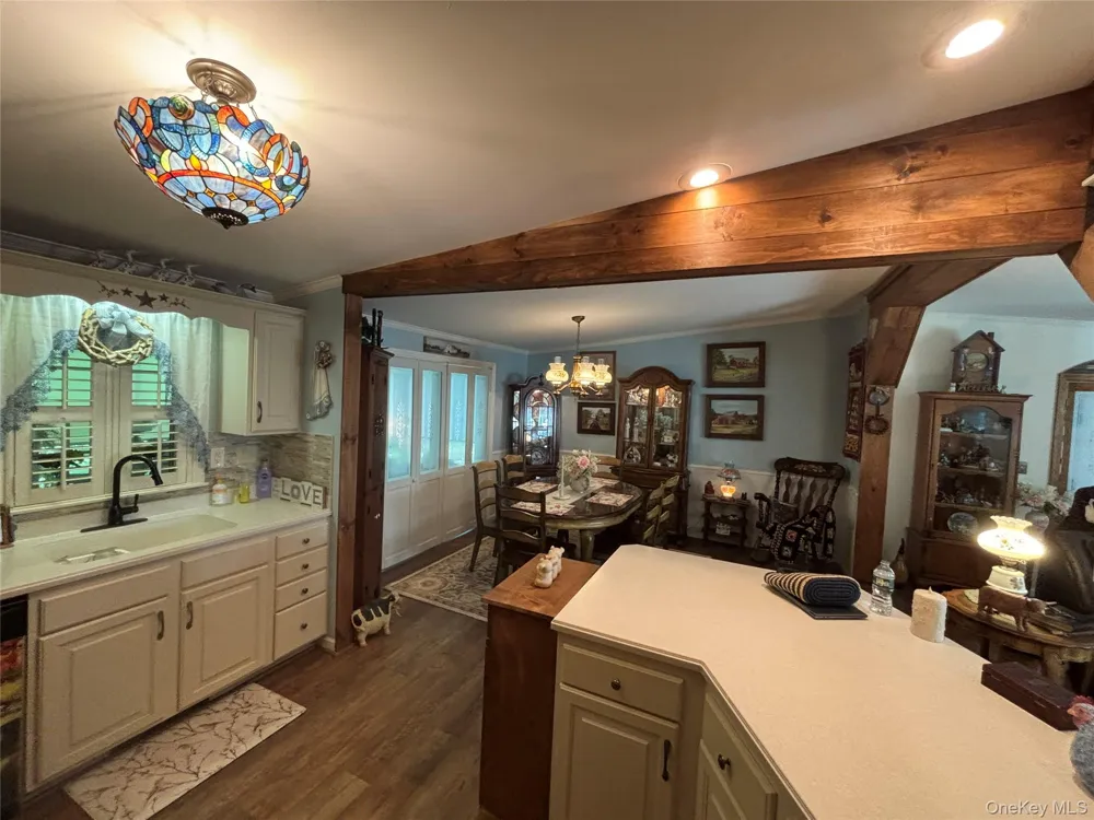 1661 Old Country Road #258 Riverhead, NY 11901