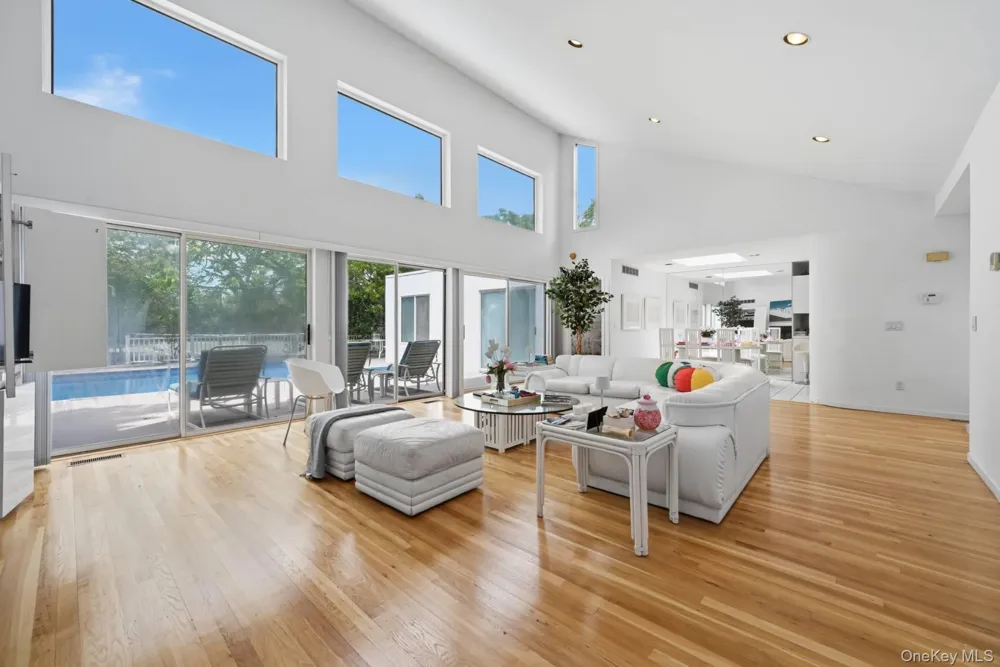 23 Deerfield Way Quogue, NY 11959