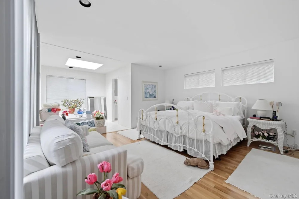 23 Deerfield Way Quogue, NY 11959