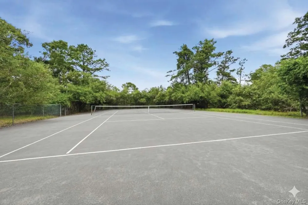 23 Deerfield Way Quogue, NY 11959