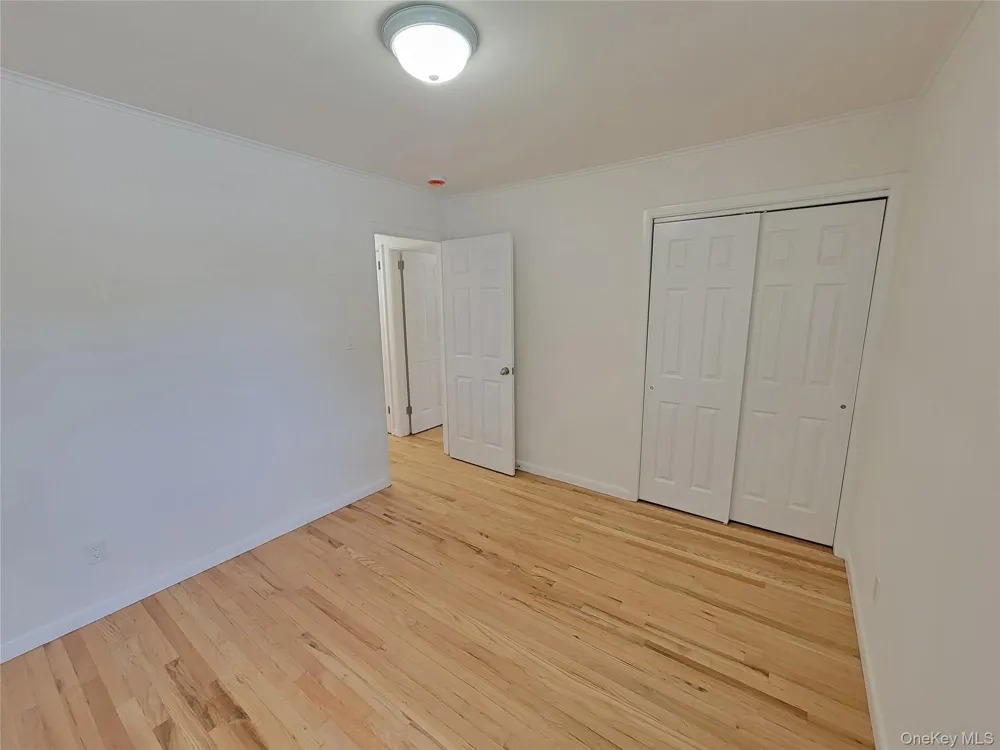 392 3rd Avenue Bayport, NY 11705