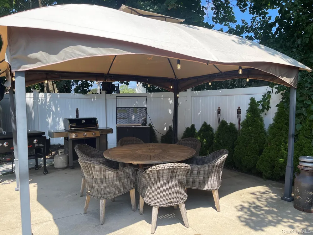 155 Secatogue Avenue Farmingdale, NY 11735