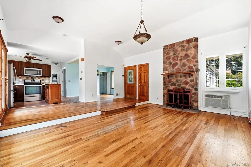 188 1st Avenue Massapequa Park, NY 11762