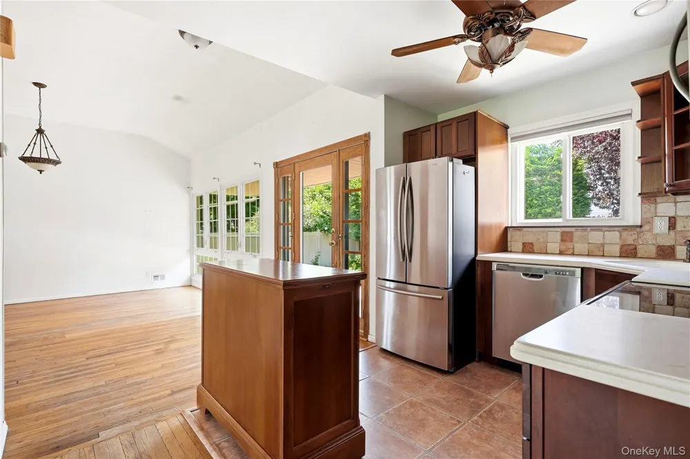 188 1st Avenue Massapequa Park, NY 11762
