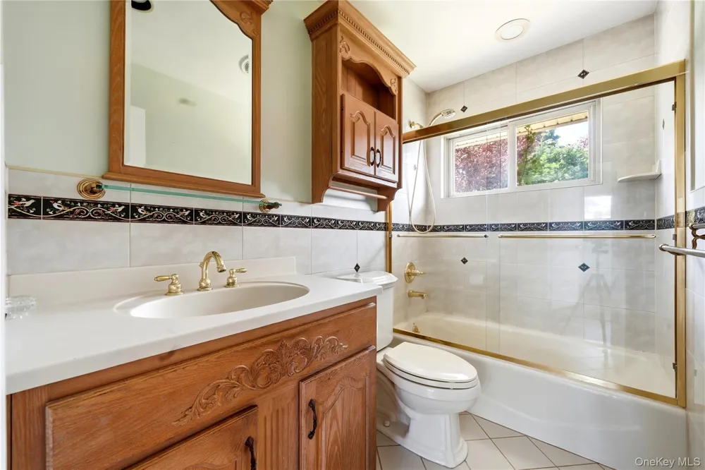 188 1st Avenue Massapequa Park, NY 11762