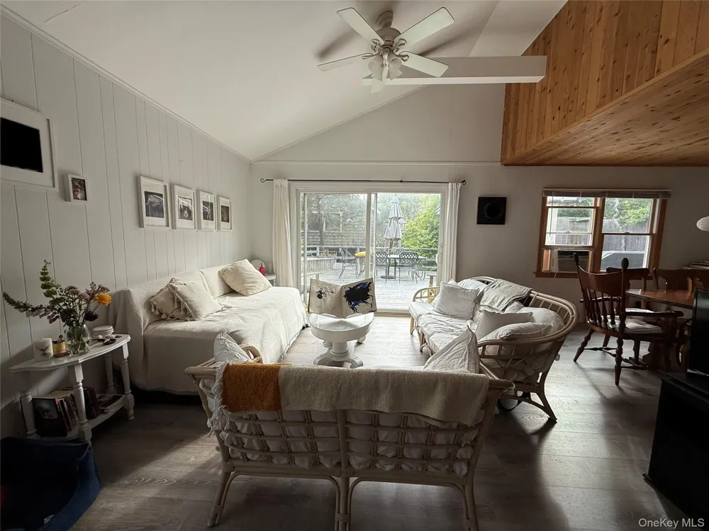 200 Surf Cherry Grove, NY 11782