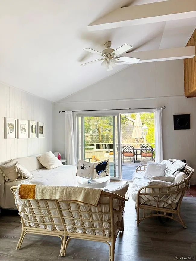 200 Surf Cherry Grove, NY 11782
