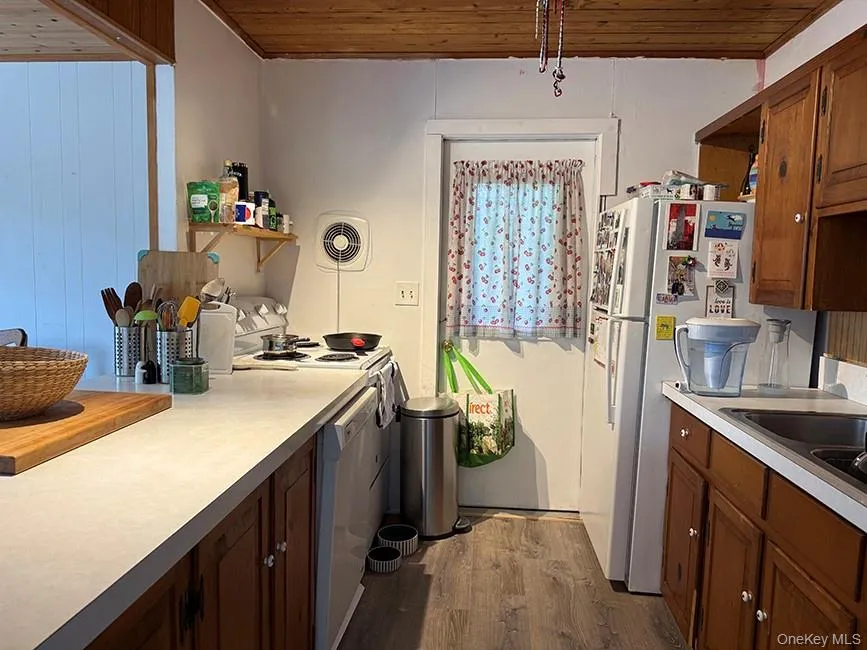 200 Surf Cherry Grove, NY 11782
