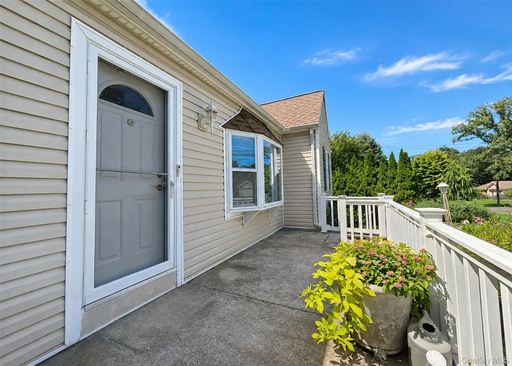 102 Magnolia Drive Selden, NY 11784