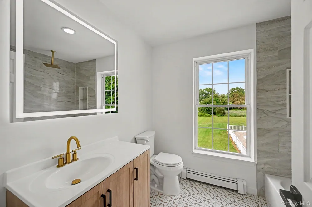 14 Storm Drive Poughquag, NY 12570