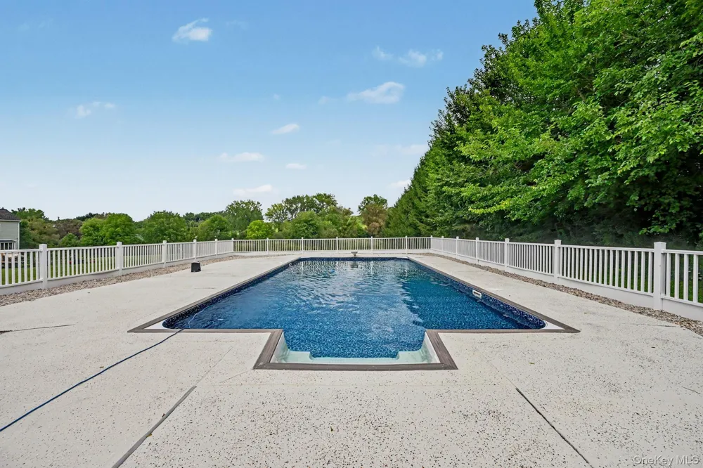 14 Storm Drive Poughquag, NY 12570
