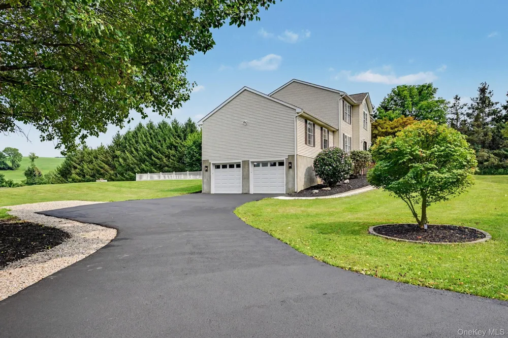 14 Storm Drive Poughquag, NY 12570