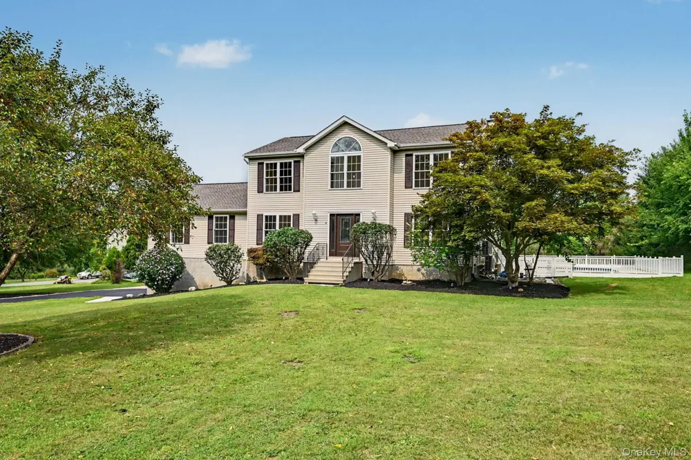 14 Storm Drive Poughquag, NY 12570