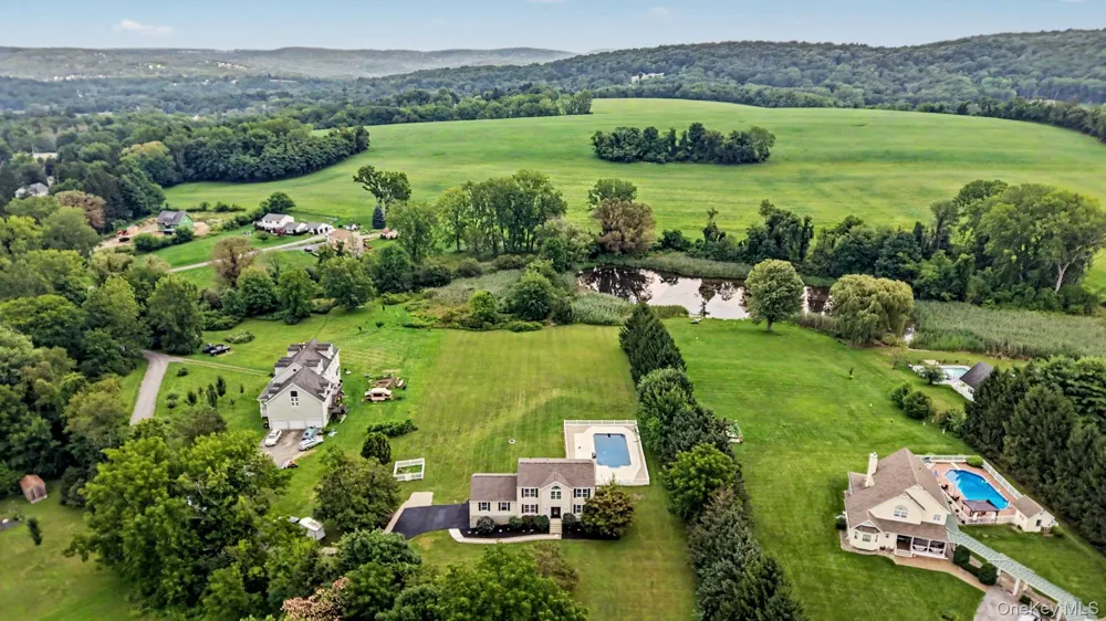 14 Storm Drive Poughquag, NY 12570
