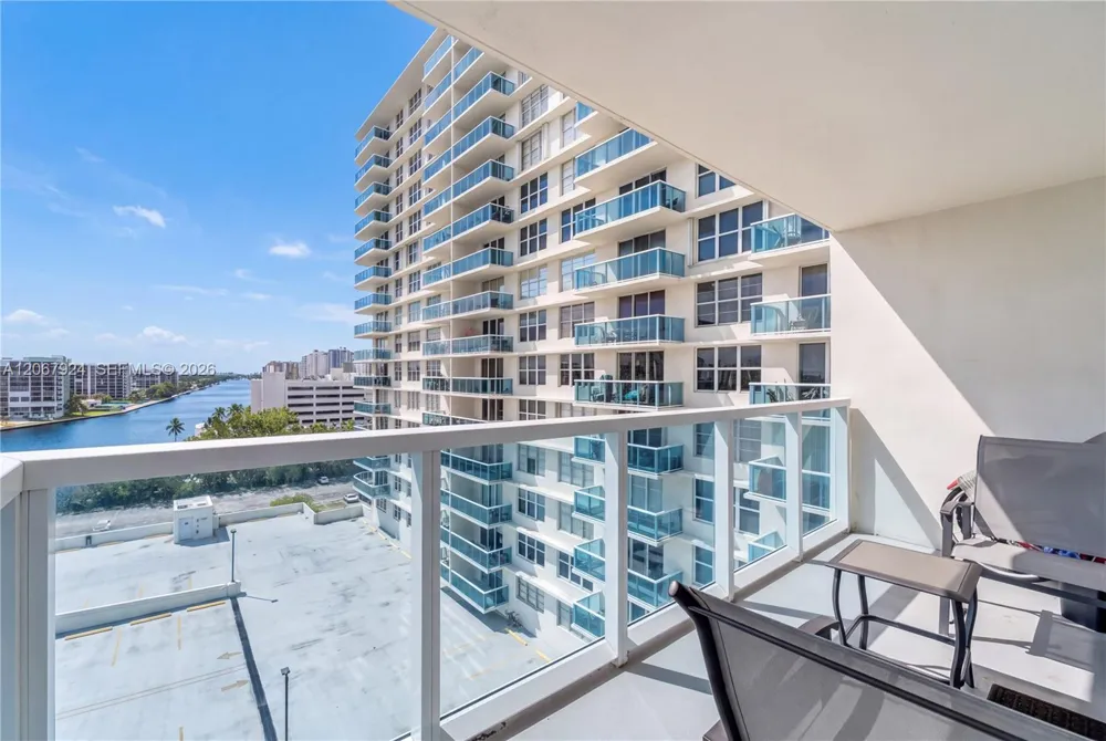 3800 S Ocean Dr #802 Hollywood, FL 33019