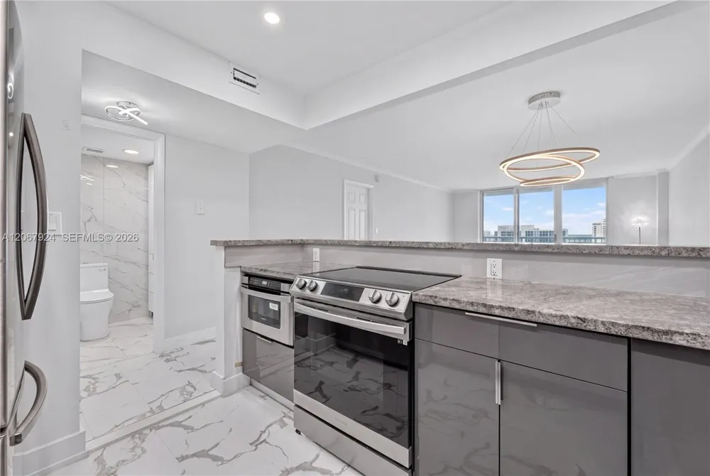 3800 S Ocean Dr #802 Hollywood, FL 33019