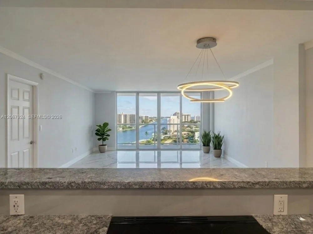 3800 S Ocean Dr #802 Hollywood, FL 33019