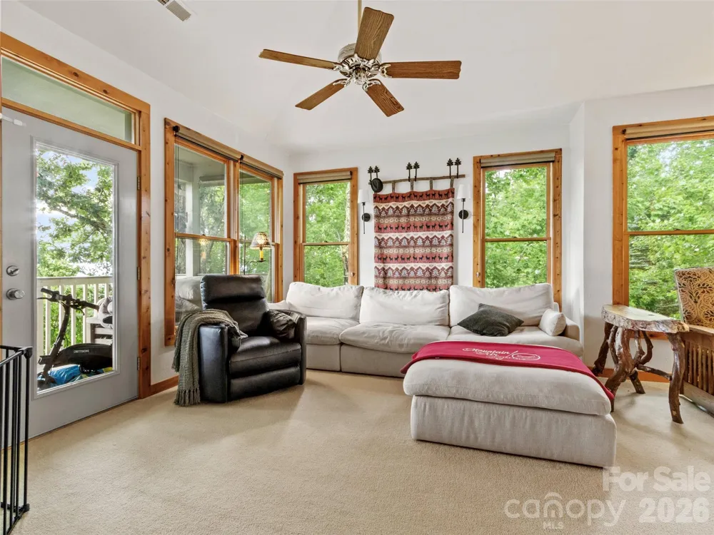10 Stoney Falls Loop #304 Burnsville, NC 28714