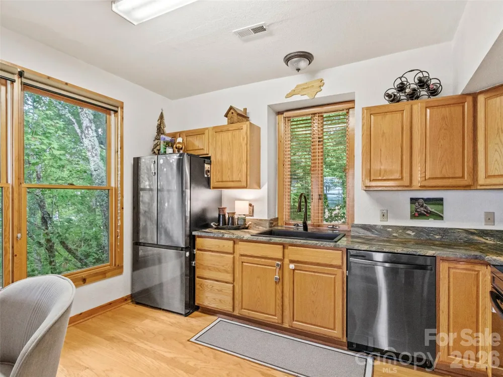 10 Stoney Falls Loop #304 Burnsville, NC 28714