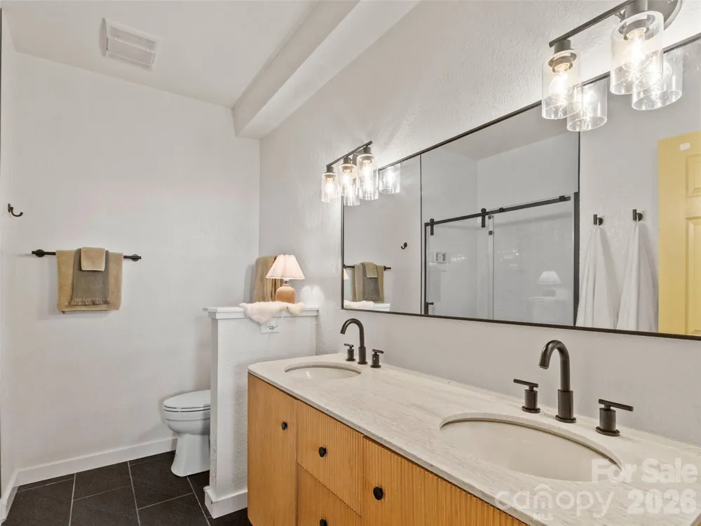 10 Stoney Falls Loop #304 Burnsville, NC 28714