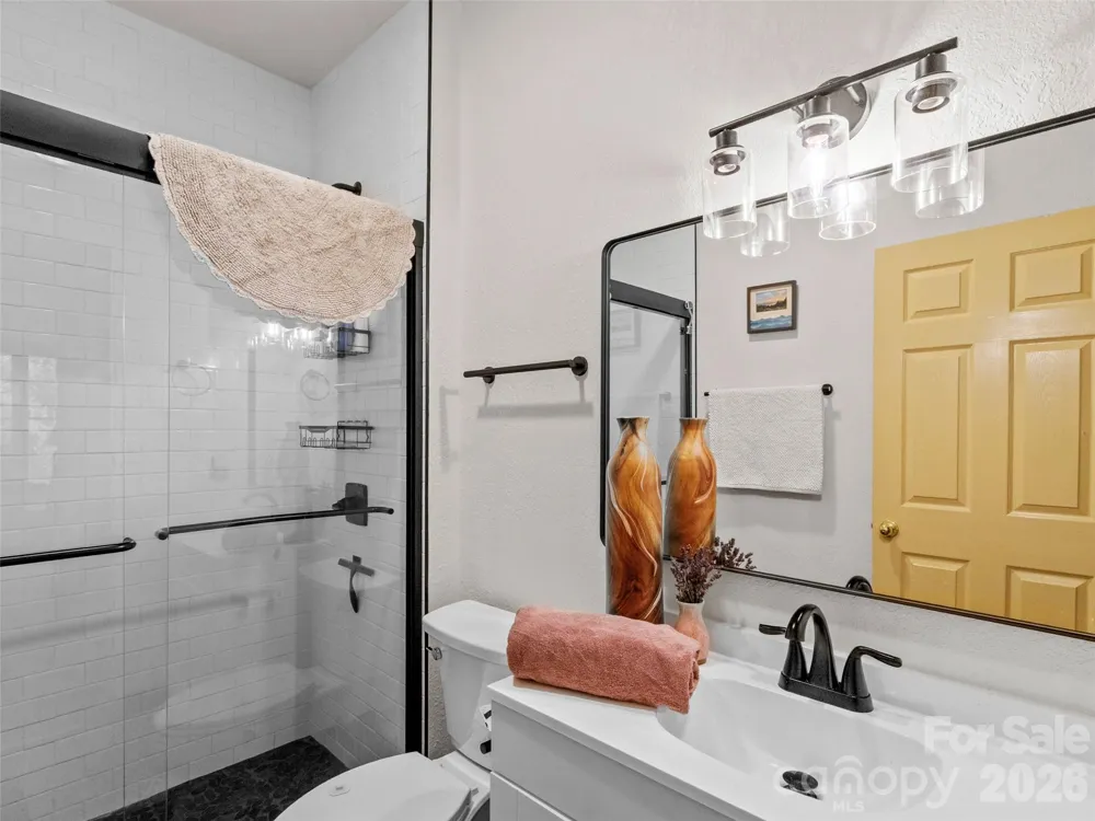 10 Stoney Falls Loop #304 Burnsville, NC 28714