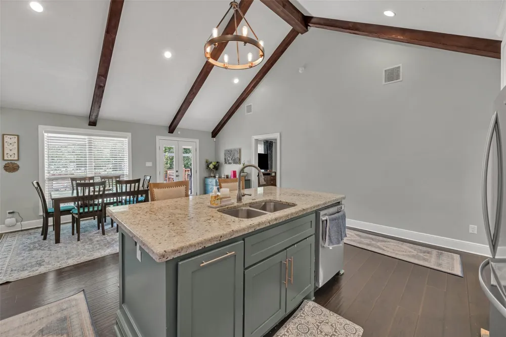 502 W Fawn Street Caldwell, TX 77836