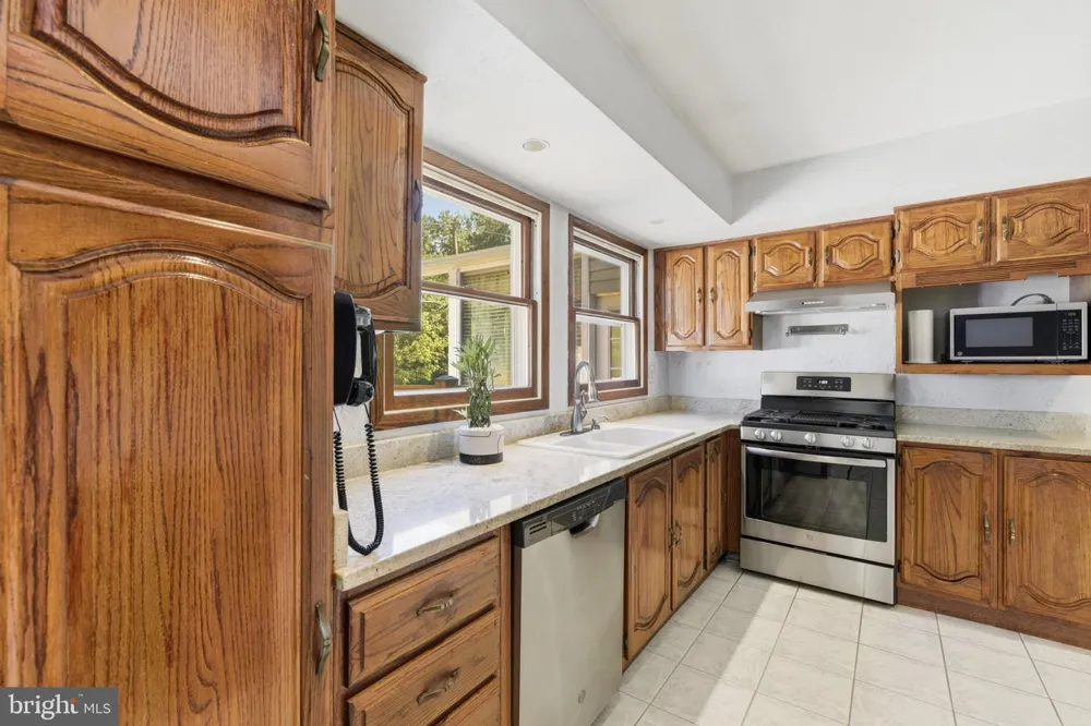 15746 POINTER RIDGE DRIVE Bowie, MD 20716