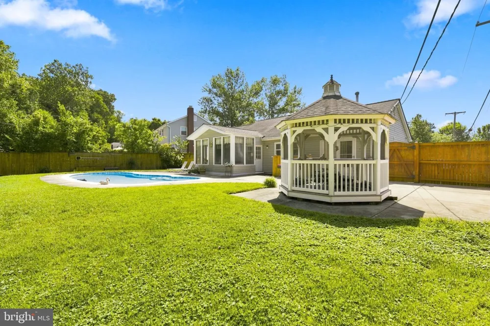 15746 POINTER RIDGE DRIVE Bowie, MD 20716