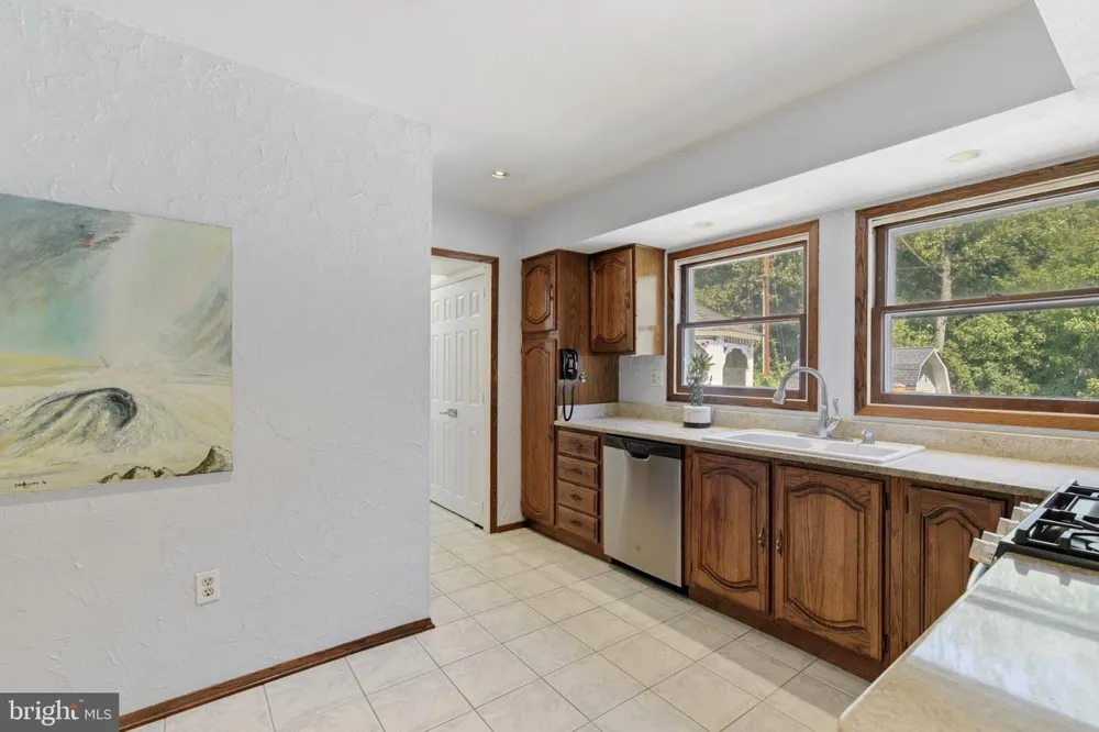 15746 POINTER RIDGE DRIVE Bowie, MD 20716