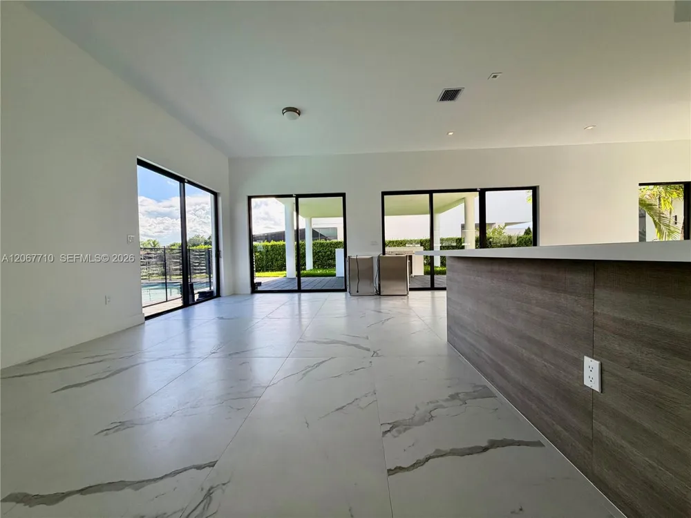 16752 S Botaniko Dr S Weston, FL 33326
