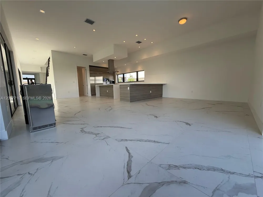 16752 S Botaniko Dr S Weston, FL 33326