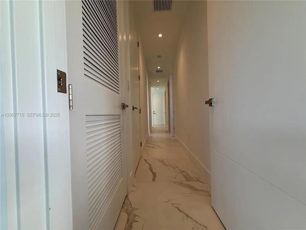 16752 S Botaniko Dr S Weston, FL 33326
