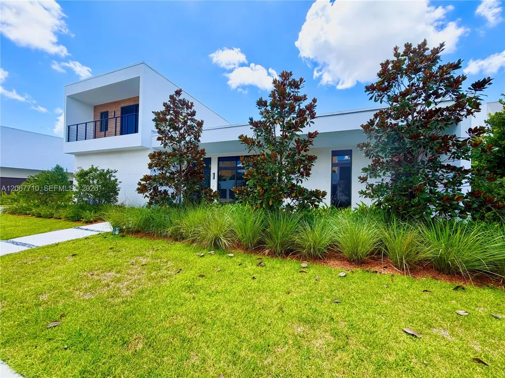 16752 S Botaniko Dr S Weston, FL 33326