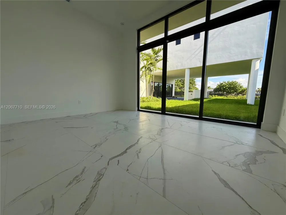 16752 S Botaniko Dr S Weston, FL 33326