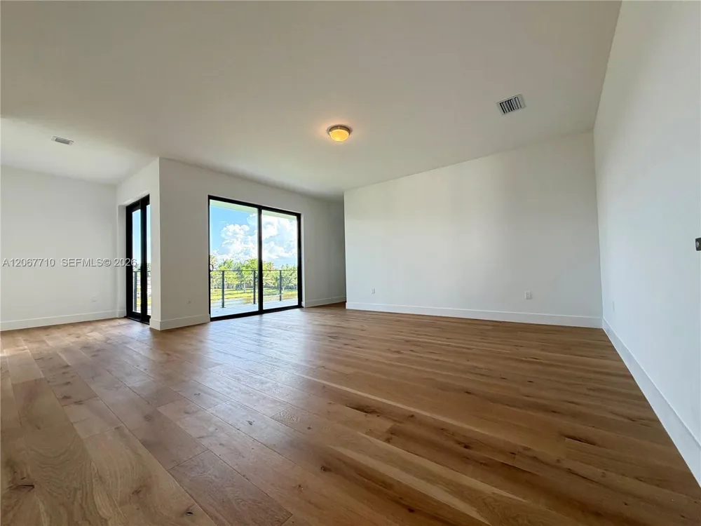 16752 S Botaniko Dr S Weston, FL 33326