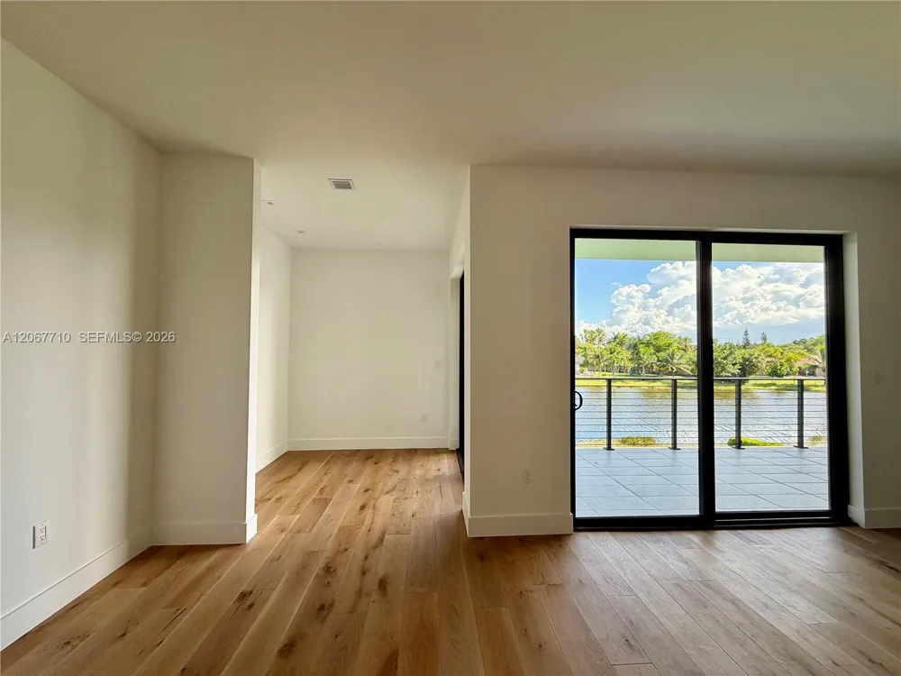 16752 S Botaniko Dr S Weston, FL 33326