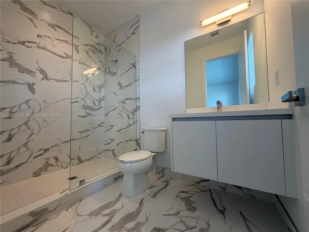 16752 S Botaniko Dr S Weston, FL 33326