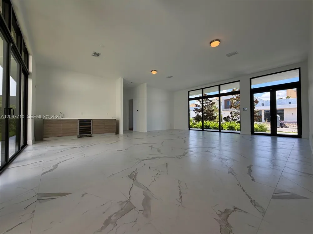 16752 S Botaniko Dr S Weston, FL 33326