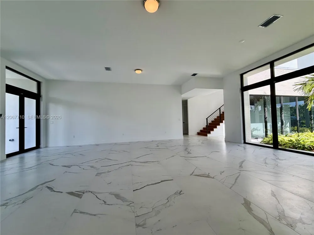 16752 S Botaniko Dr S Weston, FL 33326