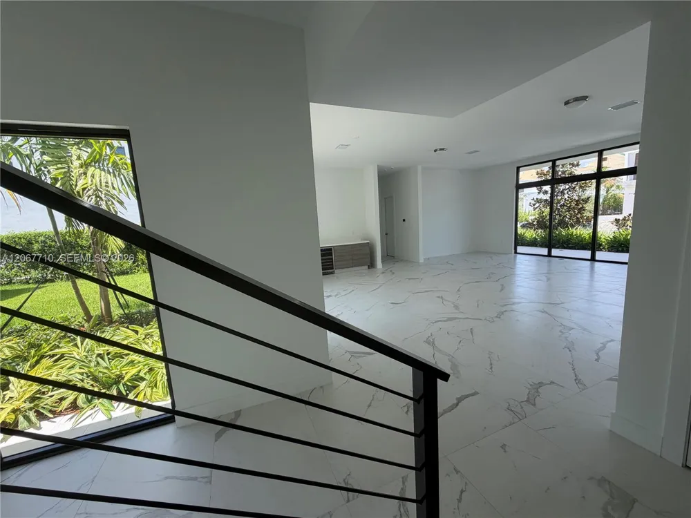 16752 S Botaniko Dr S Weston, FL 33326