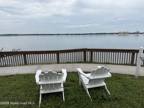 225 S Tropical Trail #207