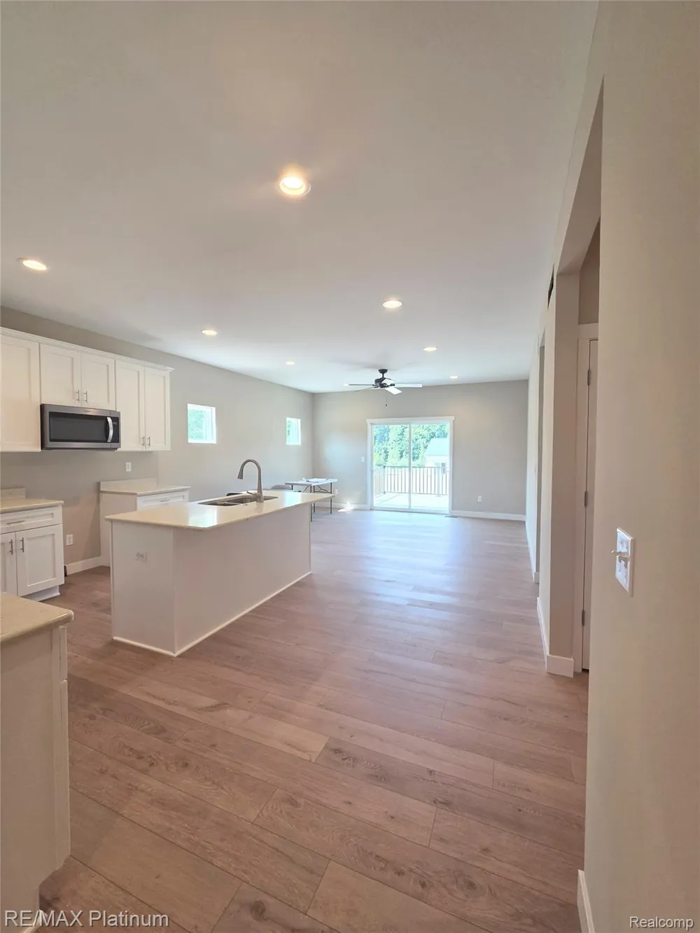 852 Oakwood Circle #42 Fenton City, MI 48430