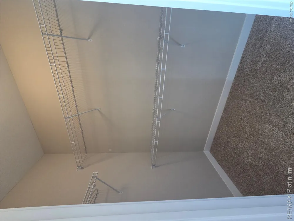 852 Oakwood Circle #42 Fenton City, MI 48430