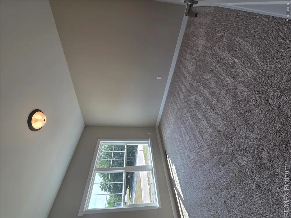 852 Oakwood Circle #42 Fenton City, MI 48430