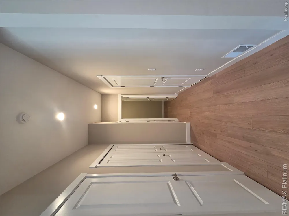 852 Oakwood Circle #42 Fenton City, MI 48430