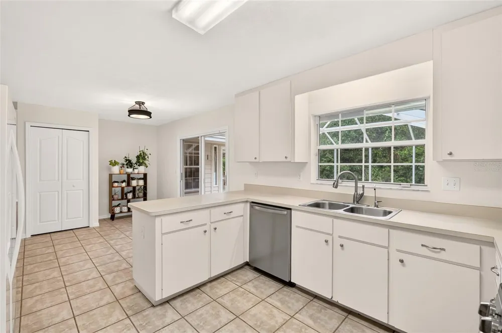 5015 NW 71ST PLACE Gainesville, FL 32653